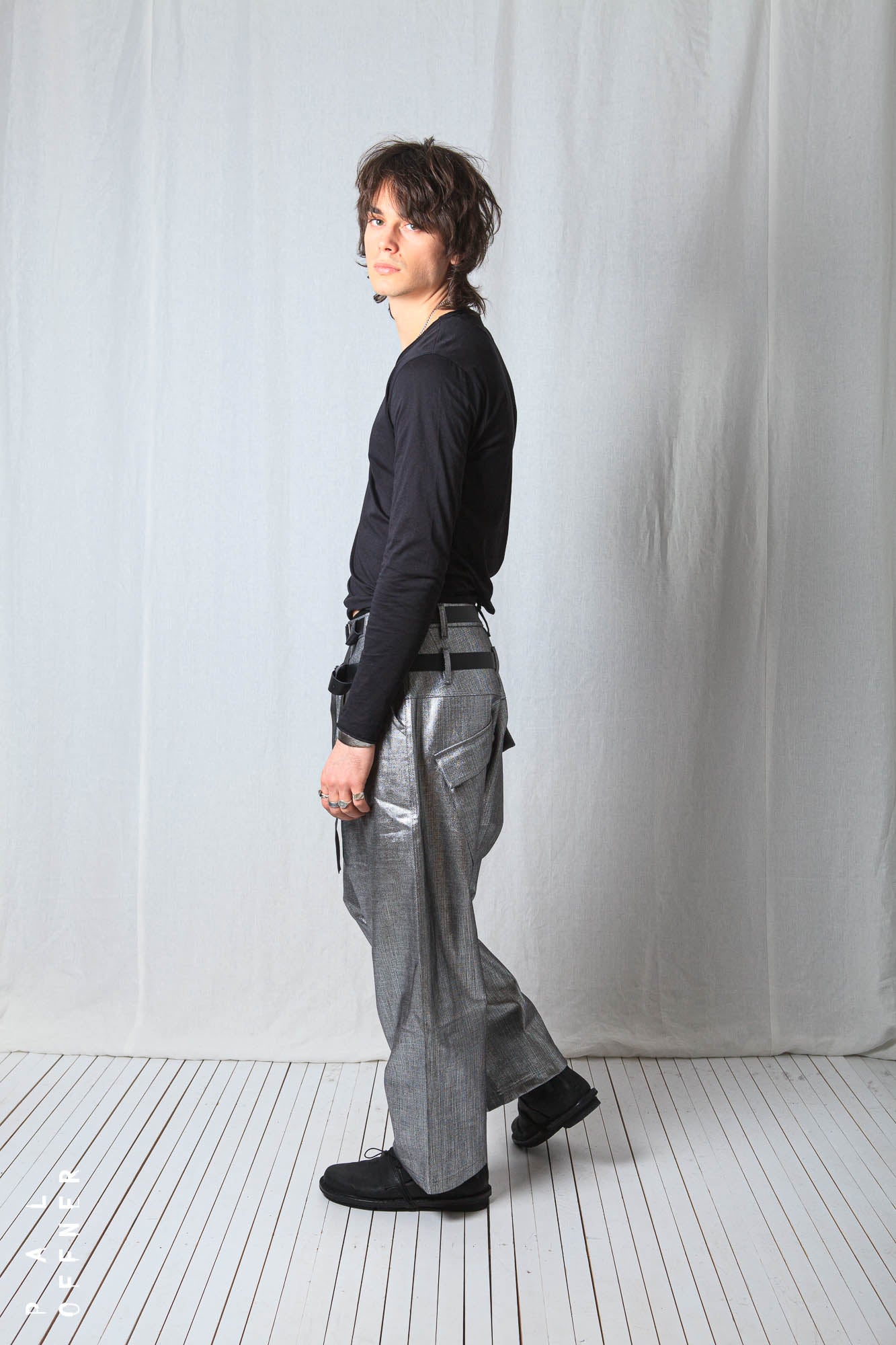 Double Belted Hang Loose Trousers_Metallic Denim