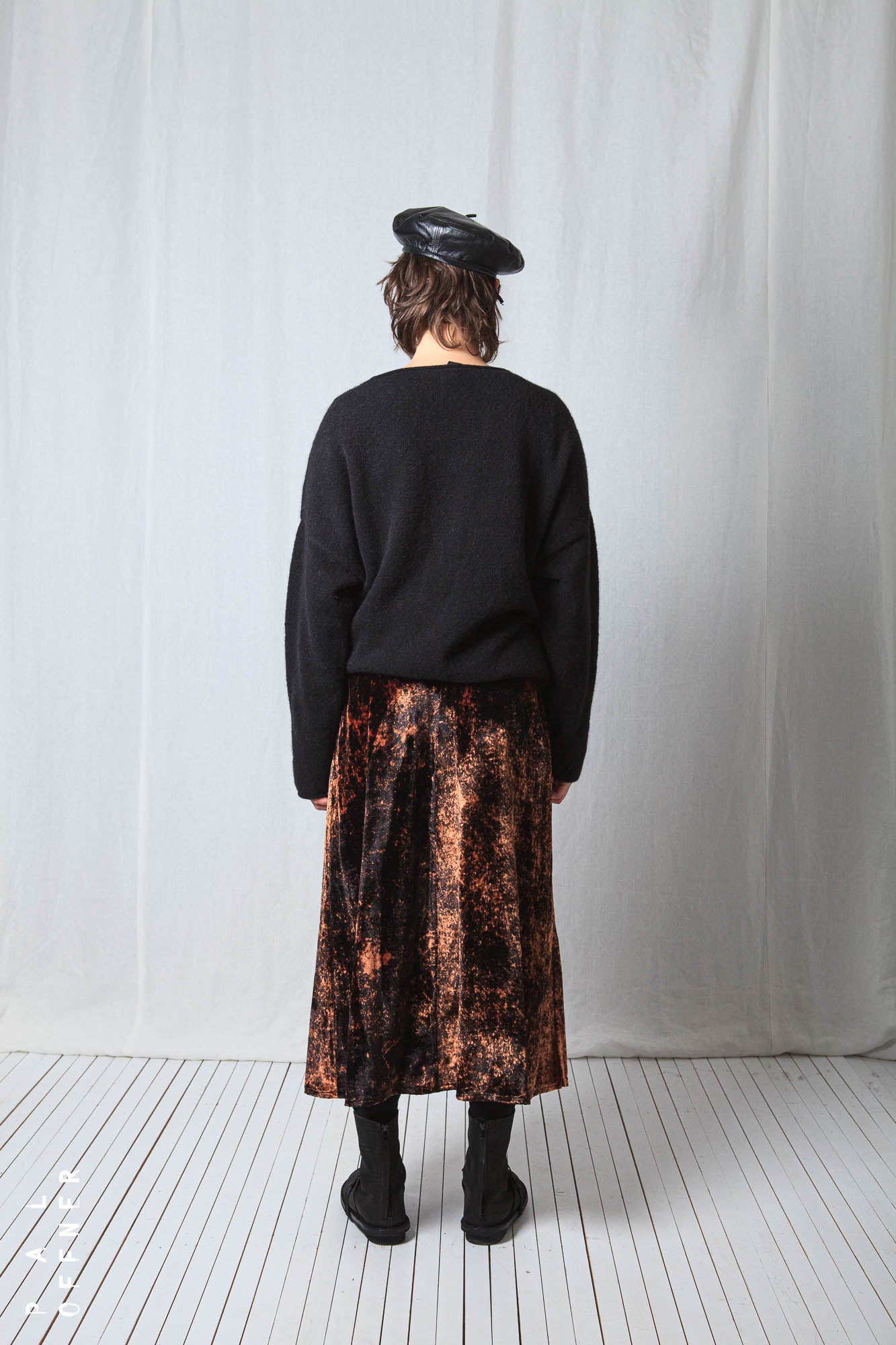 Double Slit Skirt_Fluid Velvet