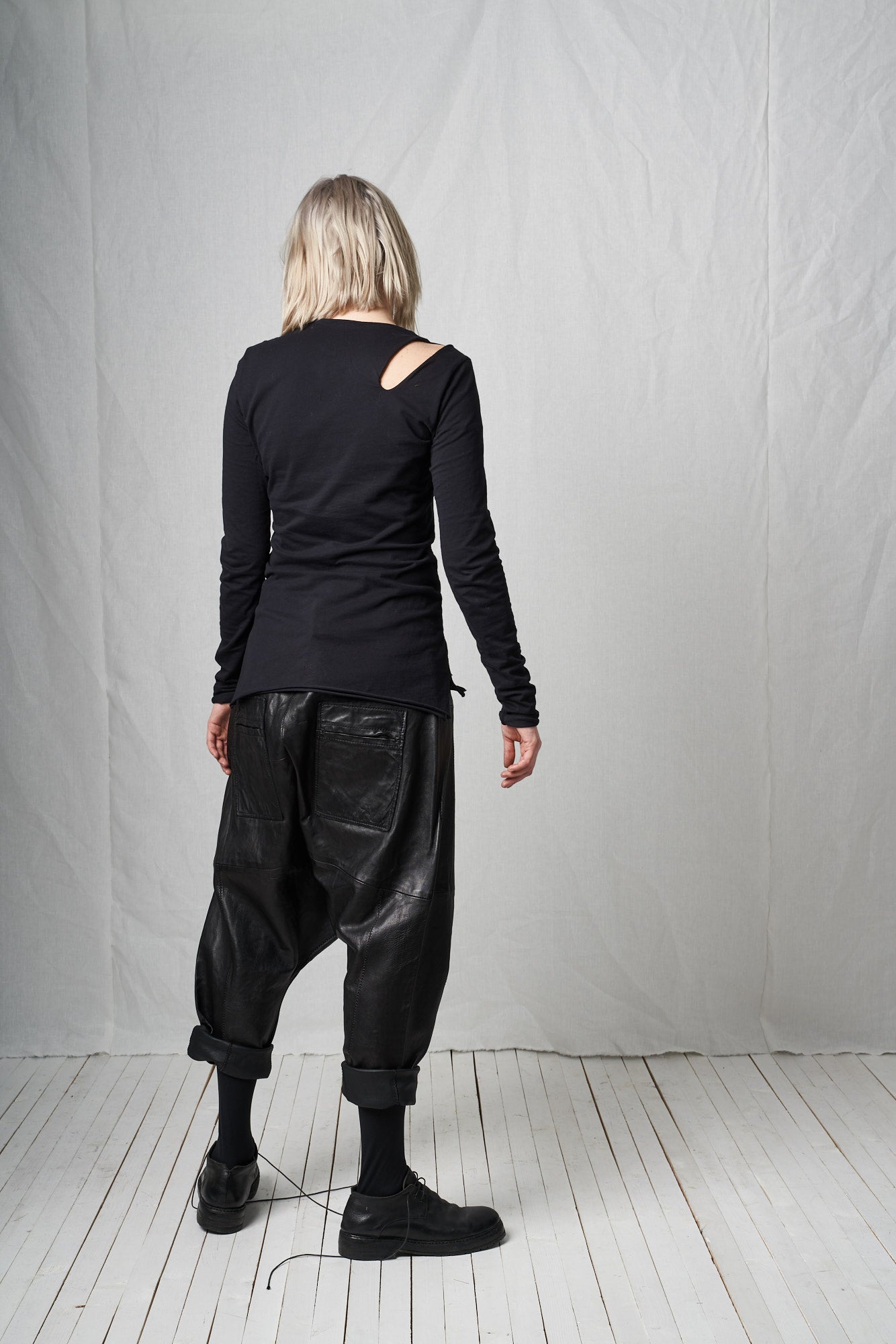 Extreme Low Trousers_Leather