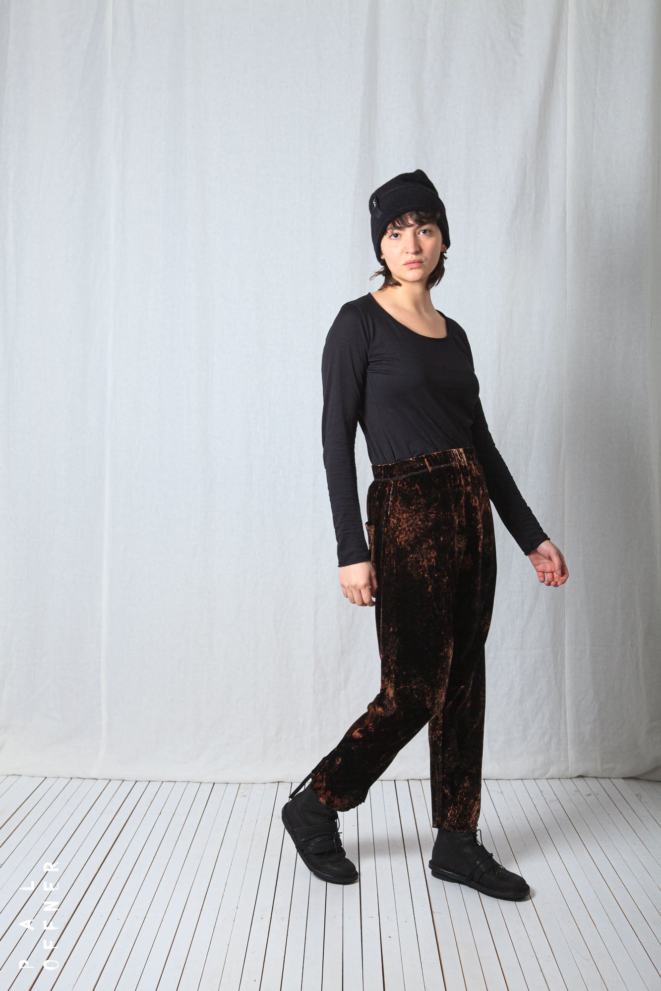 Loose Pull-On Trousers_Fluid Velvet