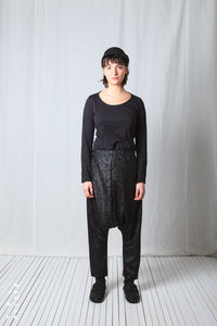 Loose Pull-On Trousers_Laminated Flake