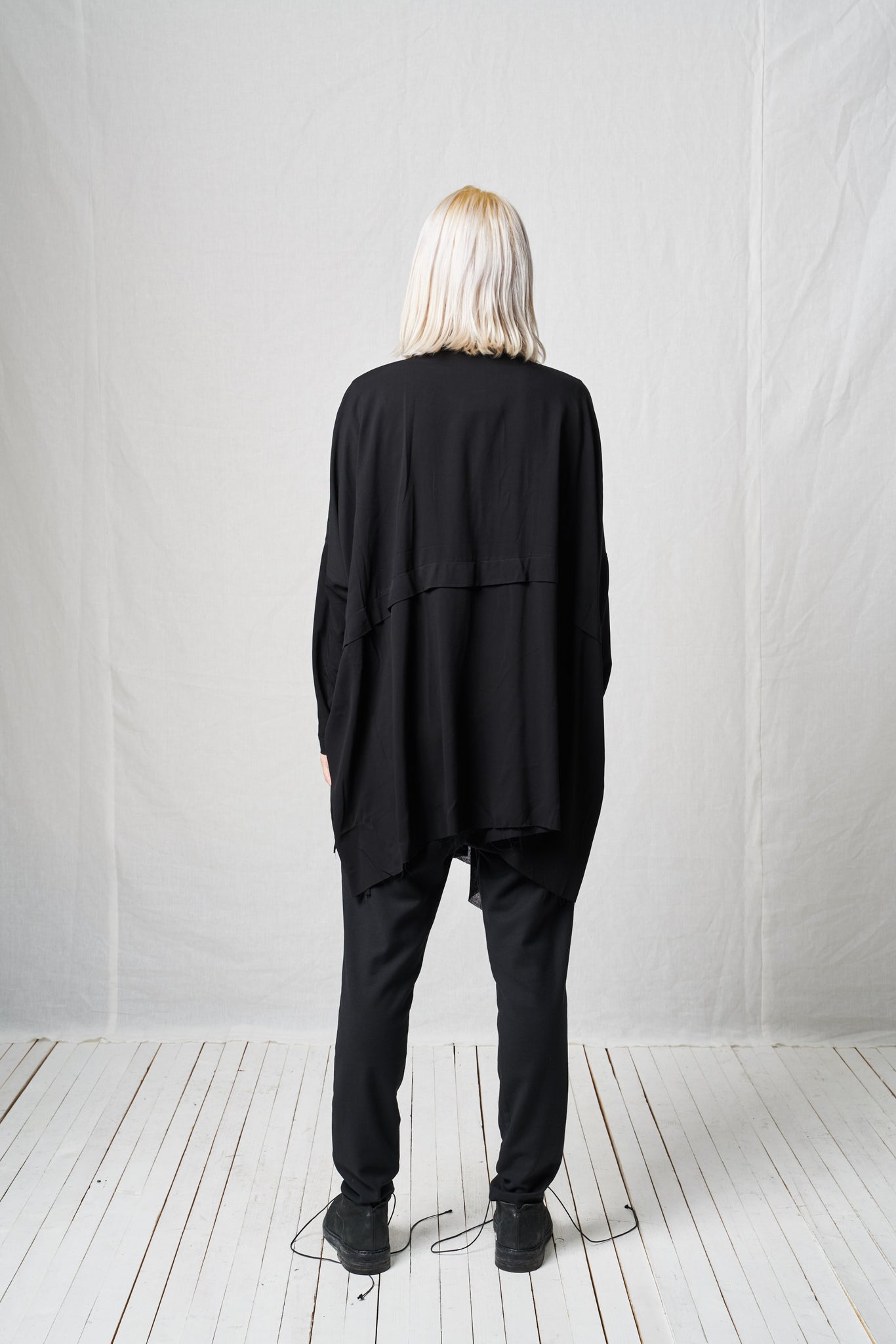 Patch Shirt_Flowing Viscose + Knit-Like Jersey