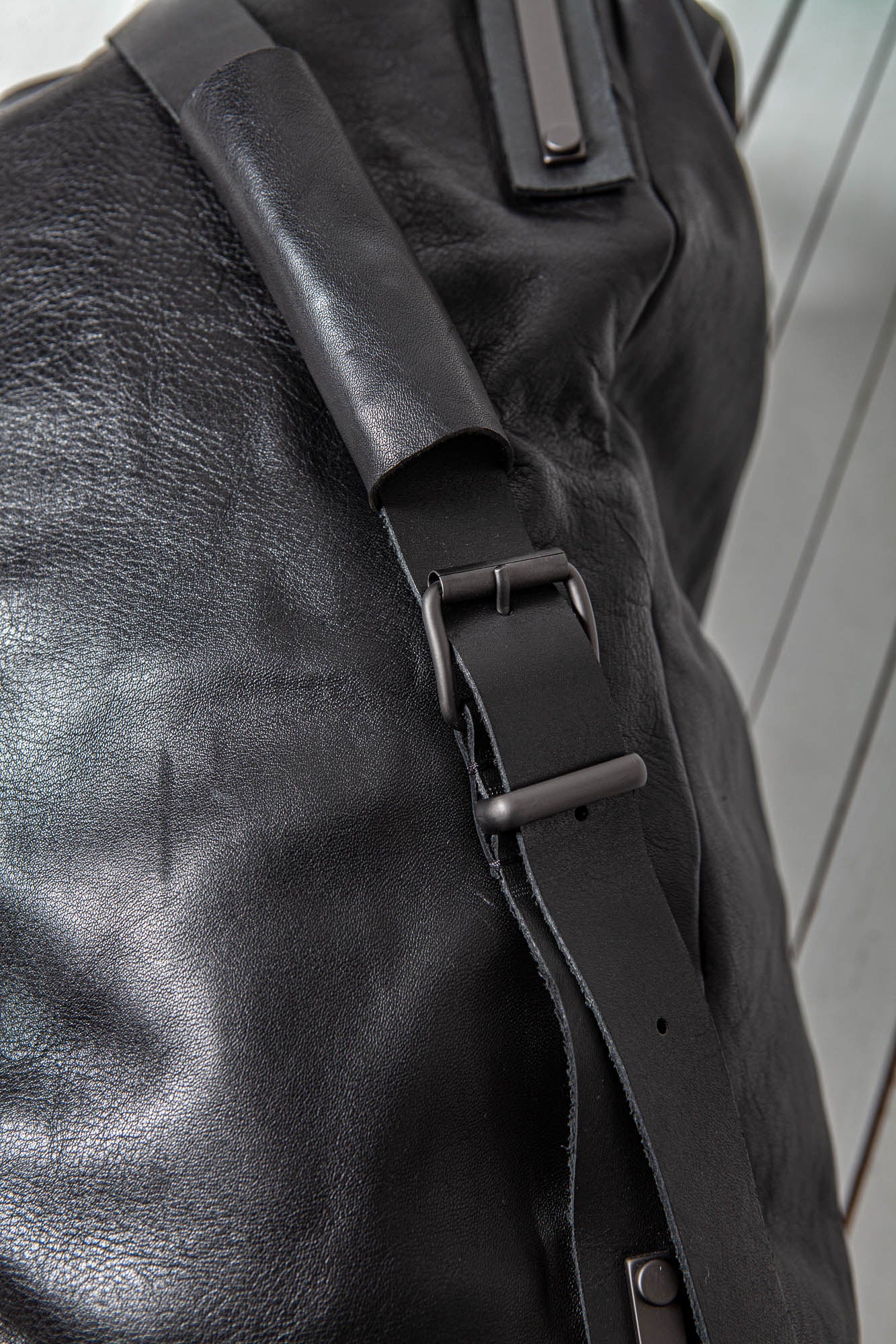 Pouch Backpack Zipped_Leather