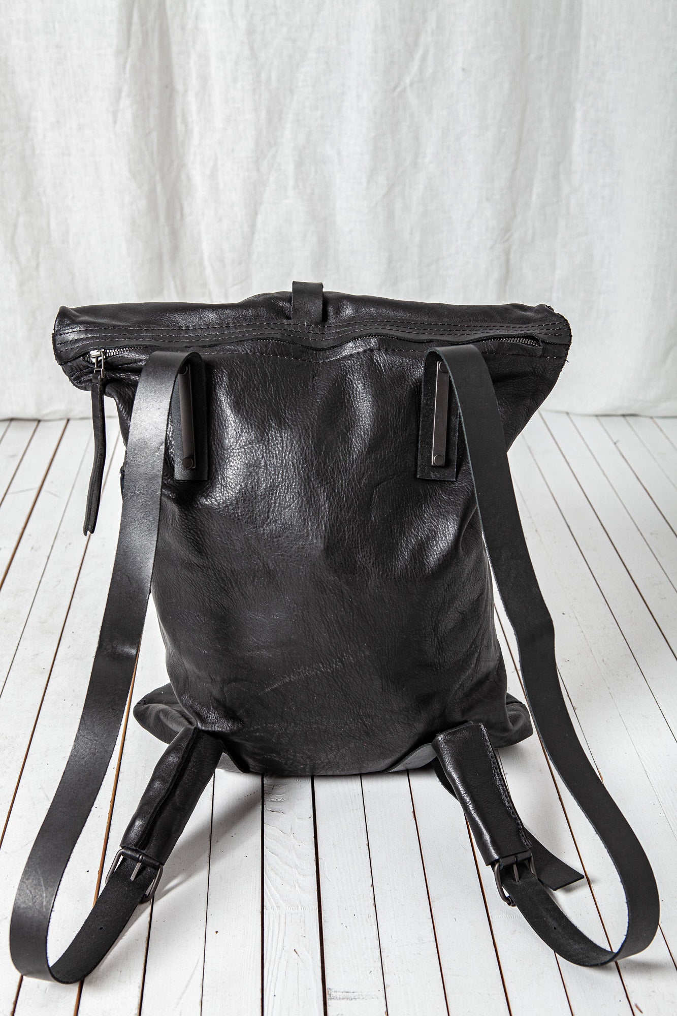 Roll Top Backpack_Leather