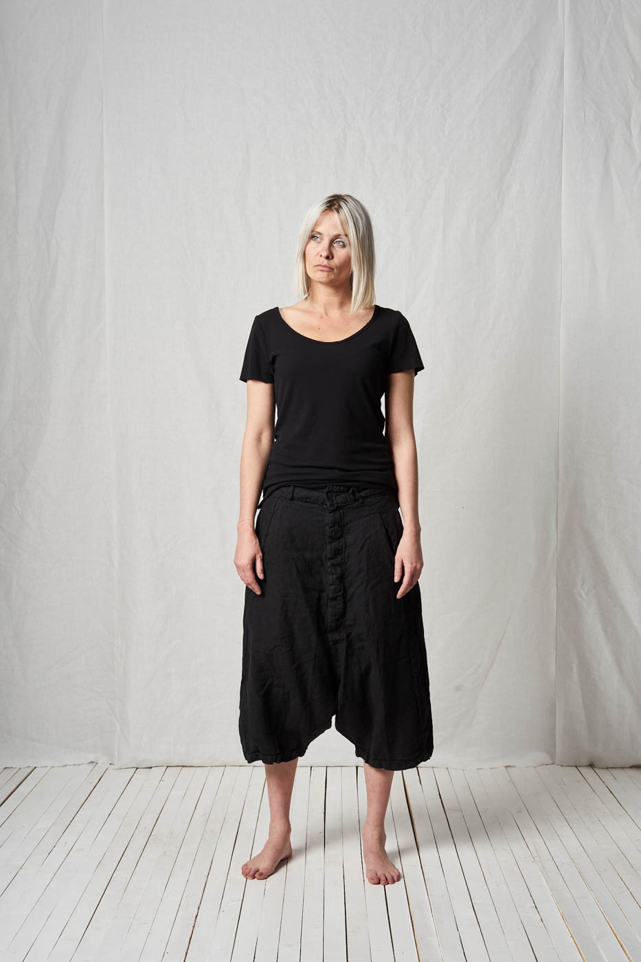 Super Low Cropped Trousers_Linen