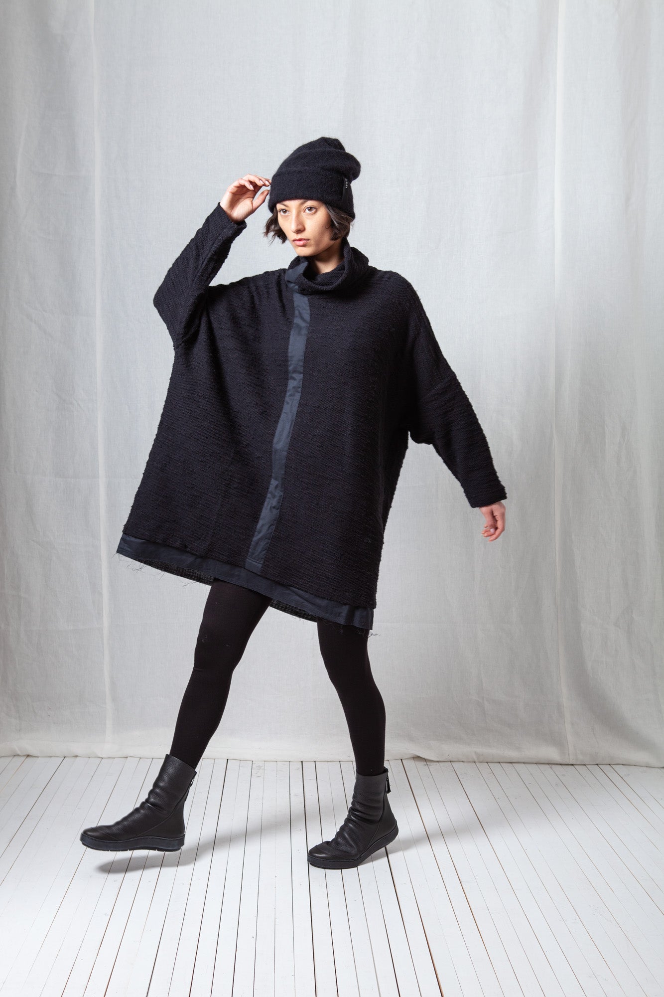 Turtle Neck Oversize Tunic_Bubble Sweat